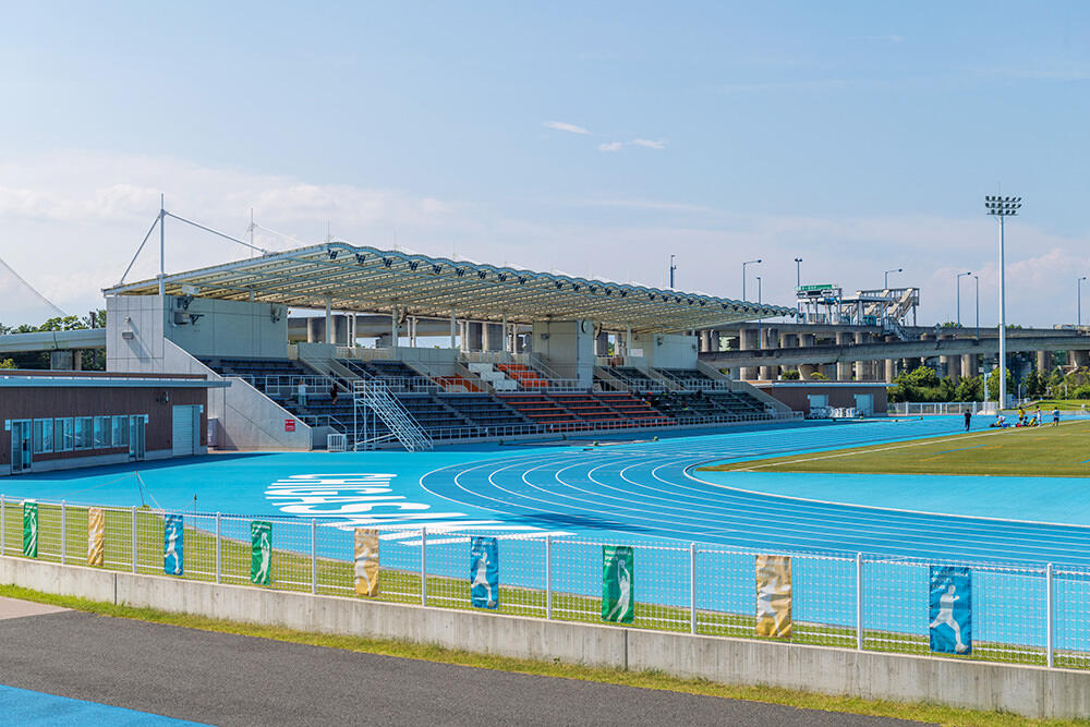 Photo: Yanagishima Sports Park, Chigasaki City Track Stadium