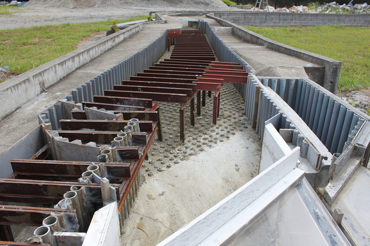 Hydraulic model experiment on construction plans